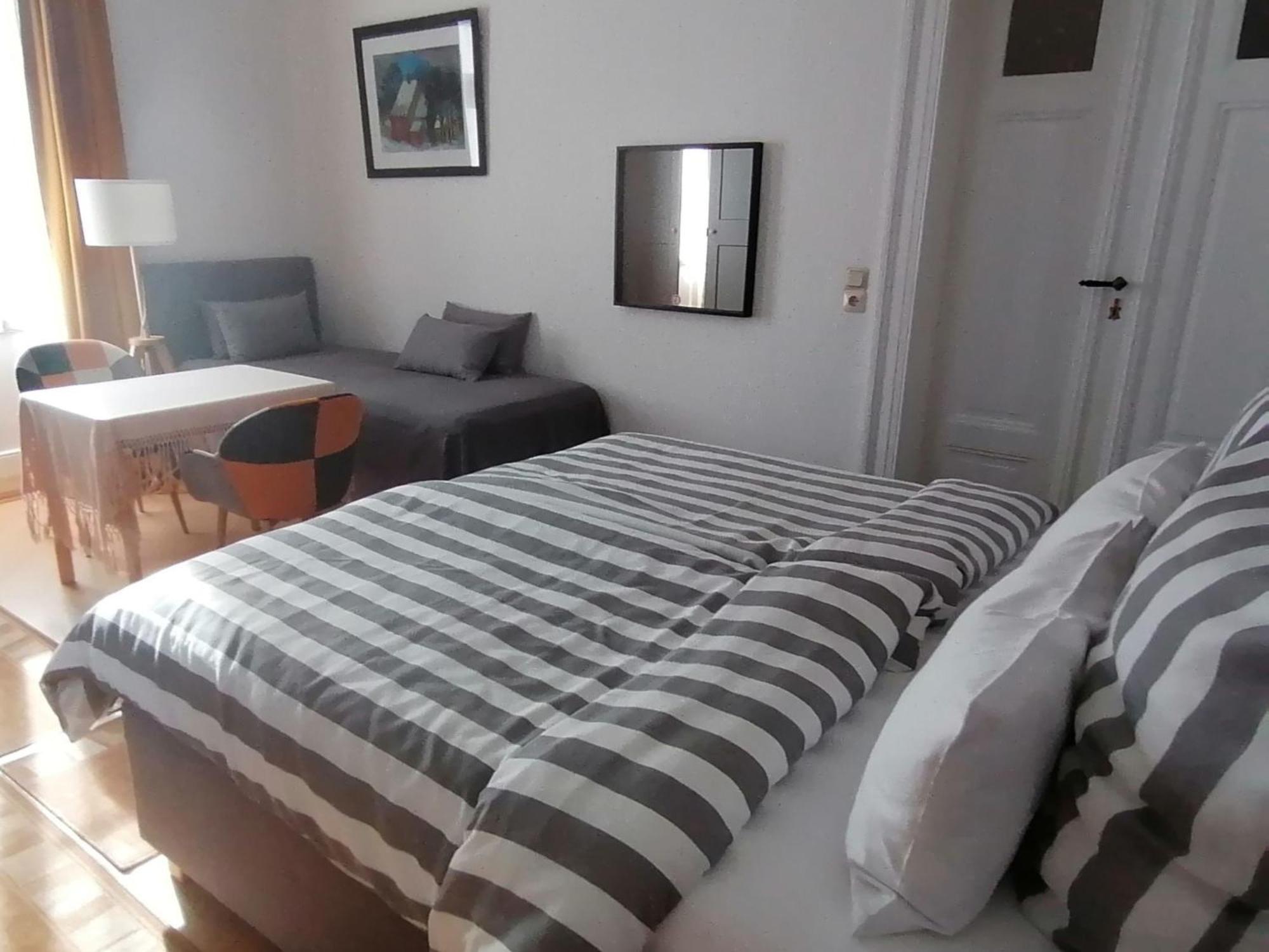 Am Elbradweg - Nichtraucher-gaestezimmer Weiland * Dresden